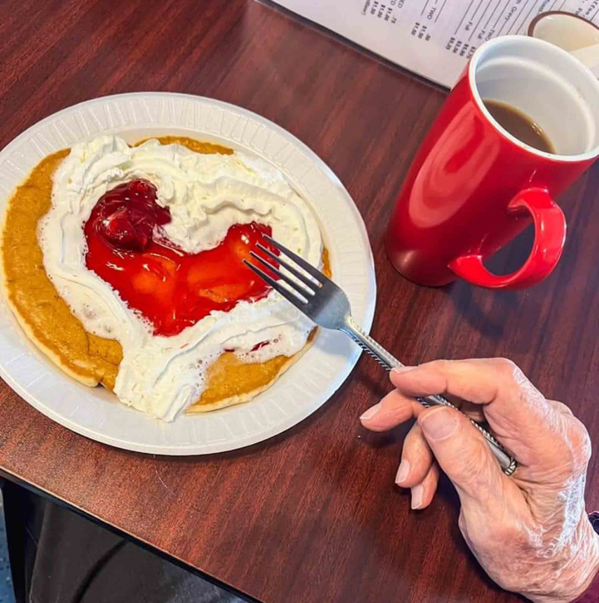 H&H TJ's Family Diner — classic American diner in Humboldt