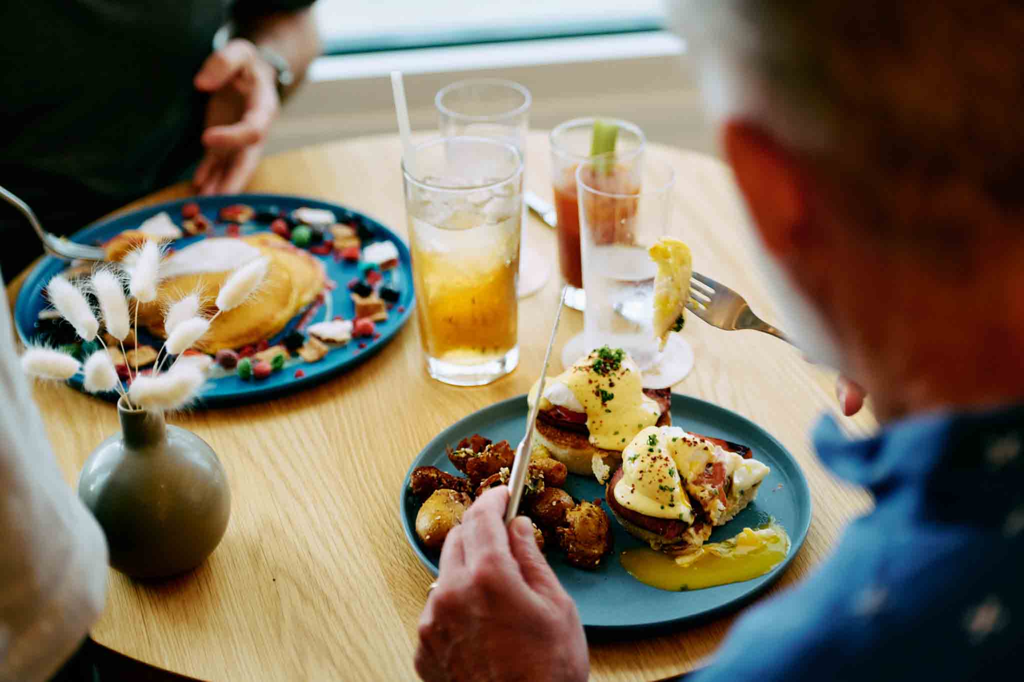HoneyBee Bruncherie — brunch, coffee, and cocktails in downtown Humboldt