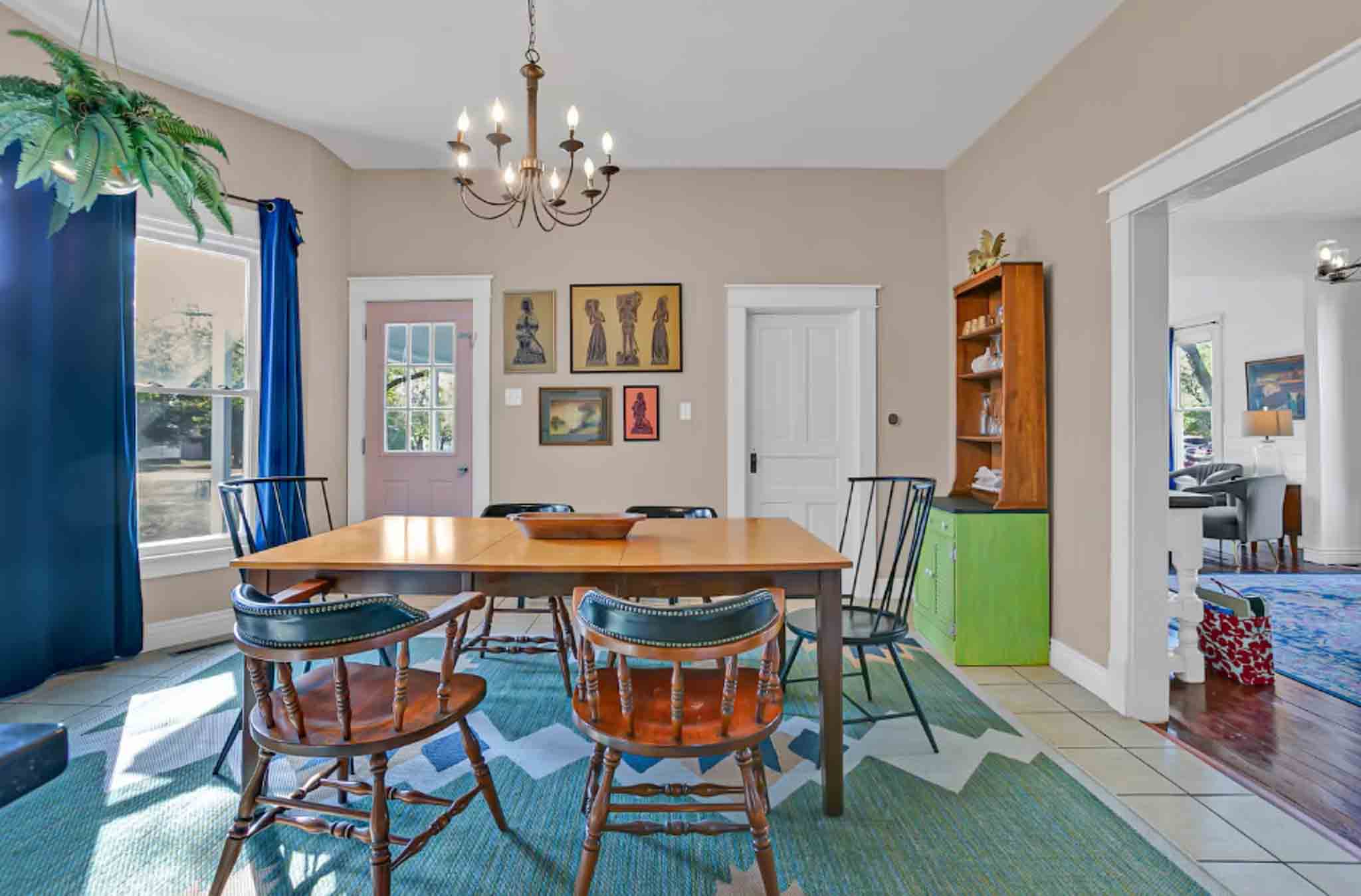 Cottage House — a Victorian-era 3BR cottage just blocks from the square